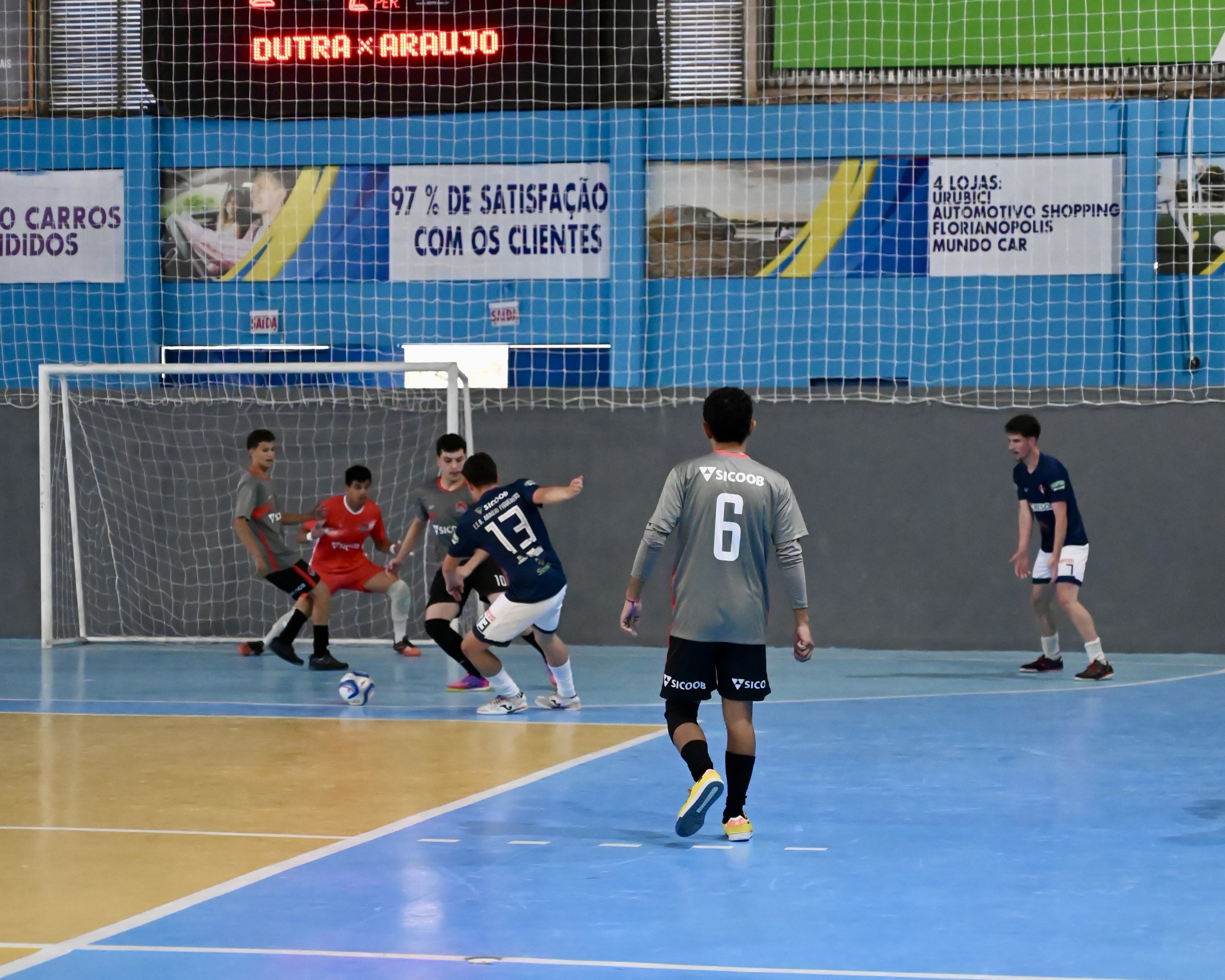 Prefeitura de Urubici | Inscrições abertas para escolinhas de futsal e voleibol em Urubici
