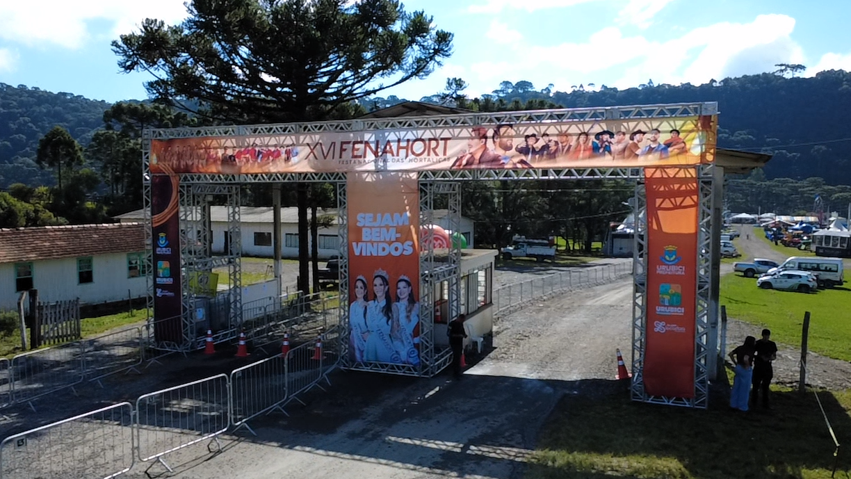 Prefeitura de Urubici | XVI Fenahort abre programação com missa, feira e primeiras atrações em Urubici