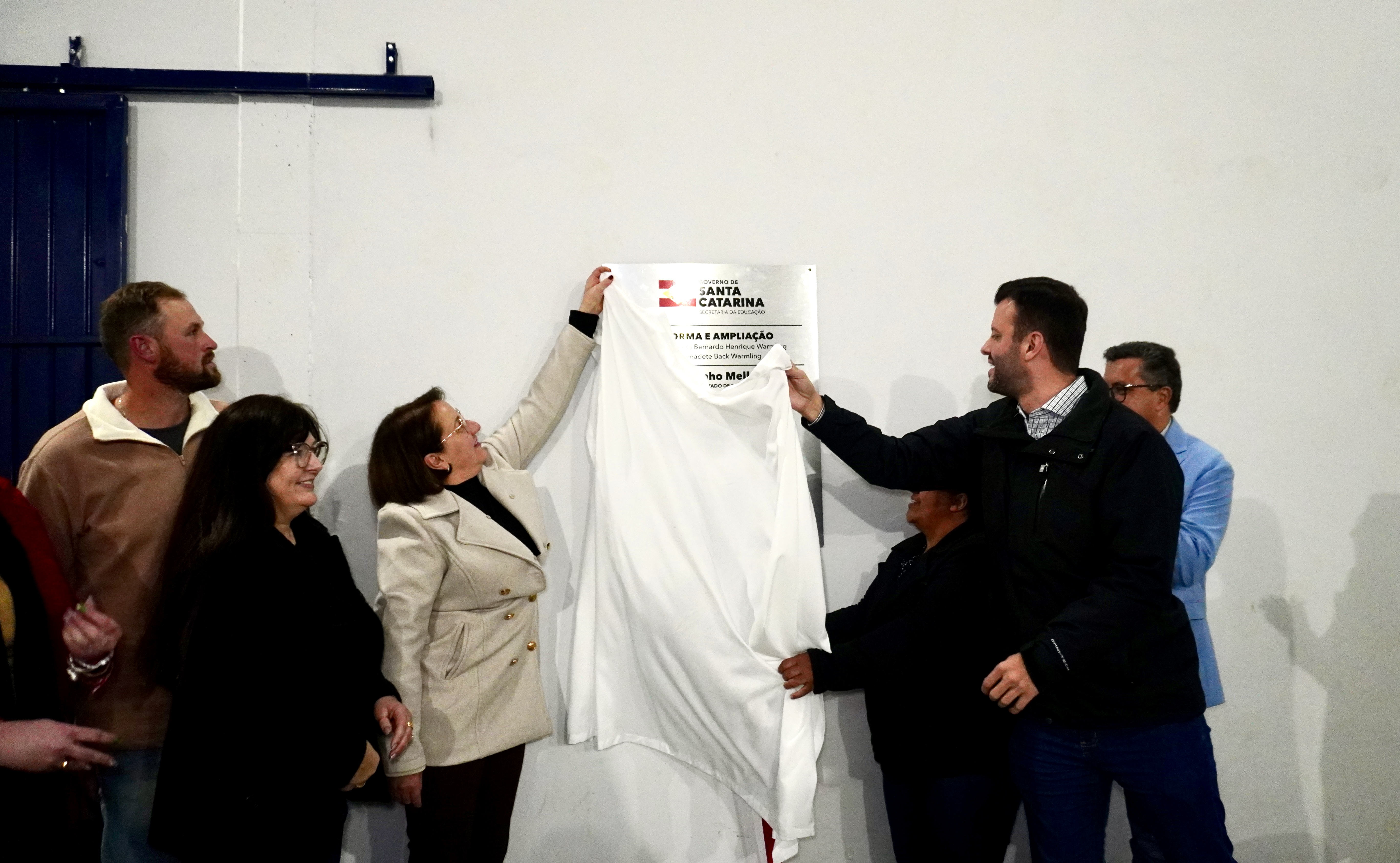 Reforma e ampliação da Escola e do CEI de Santa Tereza são entregues à comunidade