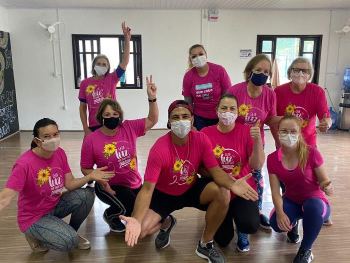 Outubro Rosa iniciou campanha com atividade física